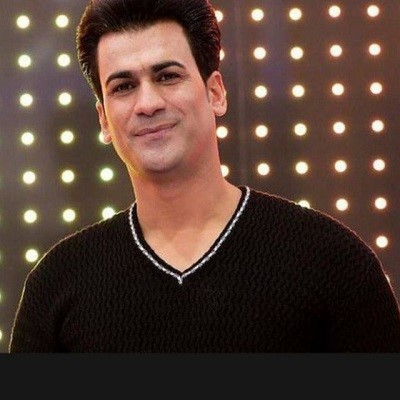 مرغ پر بسته