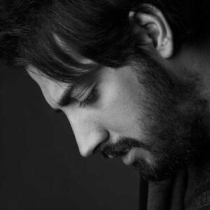دانلود آهنگ جدید میلاد بابایی فک کن به حرفام