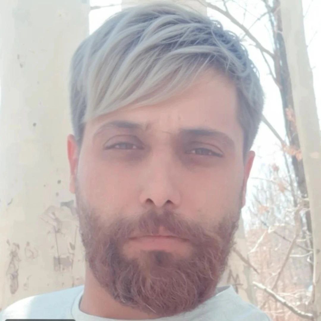 بیوگرافی