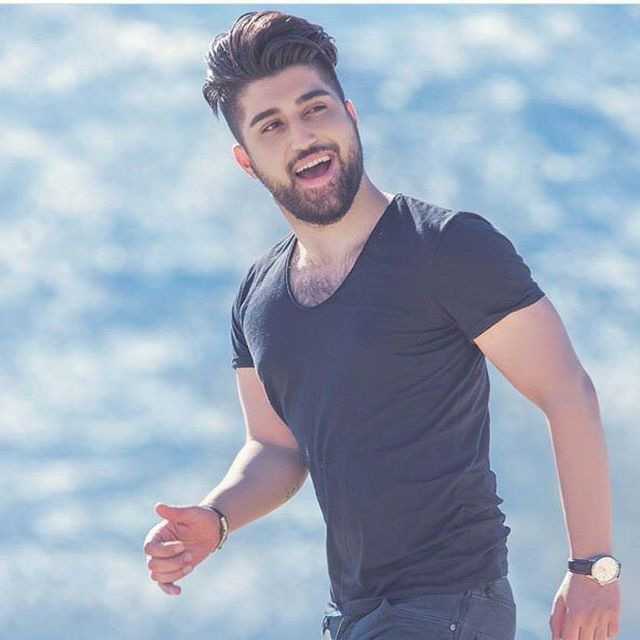 وارا ( همراه رویا )
